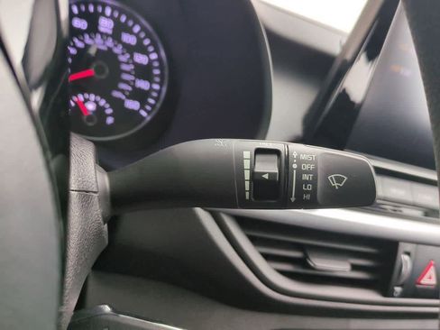Used 2022 Kia Forte LXS image 23