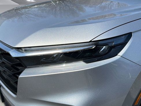 Used 2025 Honda CR-V EX-L image 11