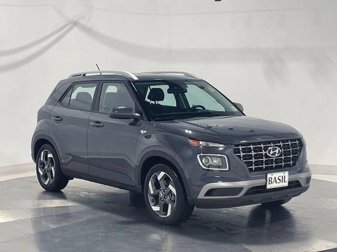 Used 2023 Hyundai Venue SEL w/ Cargo Package FWD image 33
