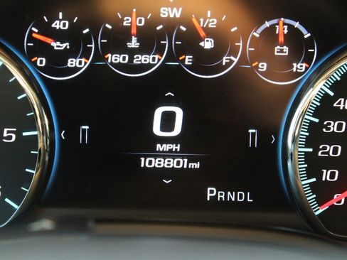 Used 2019 GMC Yukon XL SLT w/ Graphite Performance Edition image 30