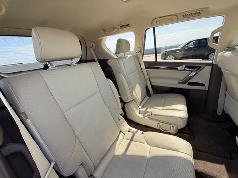 Used 2017 Lexus GX 460 Premium AWD/4WD image 17