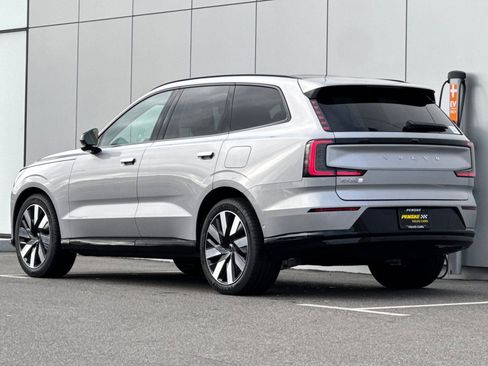 New 2025 Volvo EX90 Ultra image 3