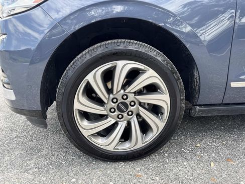 Certified 2022 Lincoln Navigator L Reserve AWD/4WD image 10