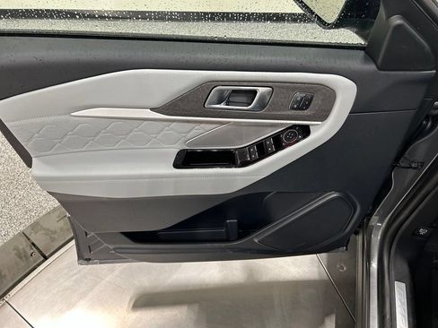 New 2026 Ford Explorer Platinum w/ LUX Leather Package AWD/4WD image 14