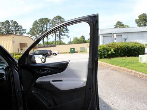 Used 2022 Chevrolet Equinox LT image 16