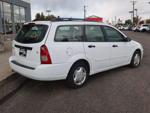 Used 2003 Ford Focus SE image 4