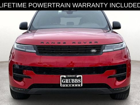 Used 2025 Land Rover Range Rover Sport SE AWD/4WD image 4