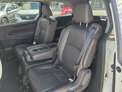 Used 2019 Honda Odyssey Elite image 18