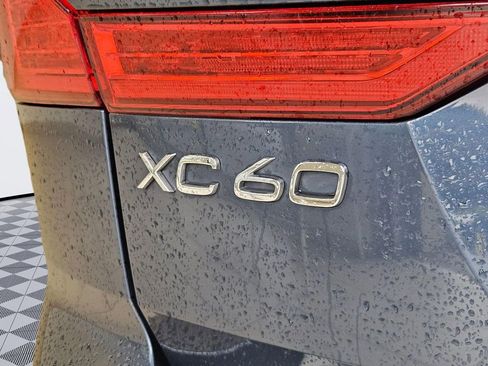 Used 2023 Volvo XC60 B5 Ultimate w/ Climate Package AWD/4WD image 28