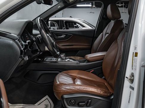 Used 2017 Audi Q7 3.0T Premium Plus image 4