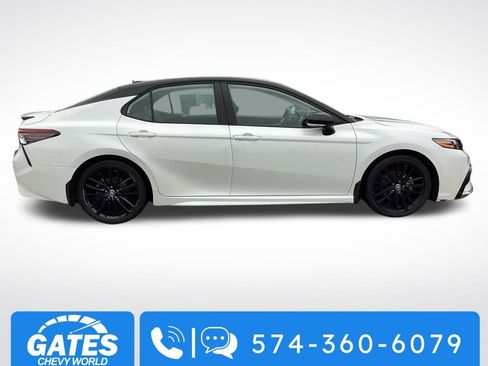 Used 2023 Toyota Camry XSE image 11