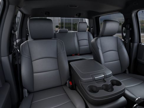 New 2025 RAM 2500 Tradesman w/ Chrome Appearance Group AWD/4WD image 16