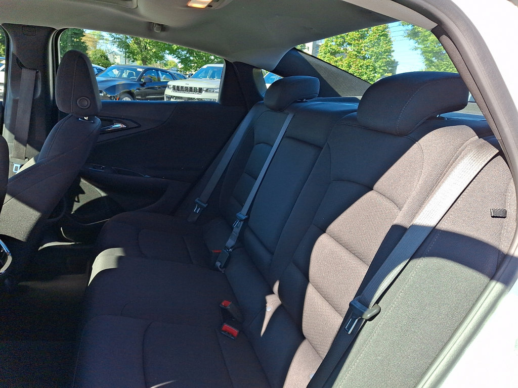 Used 2024 Chevrolet Malibu LT FWD image 20