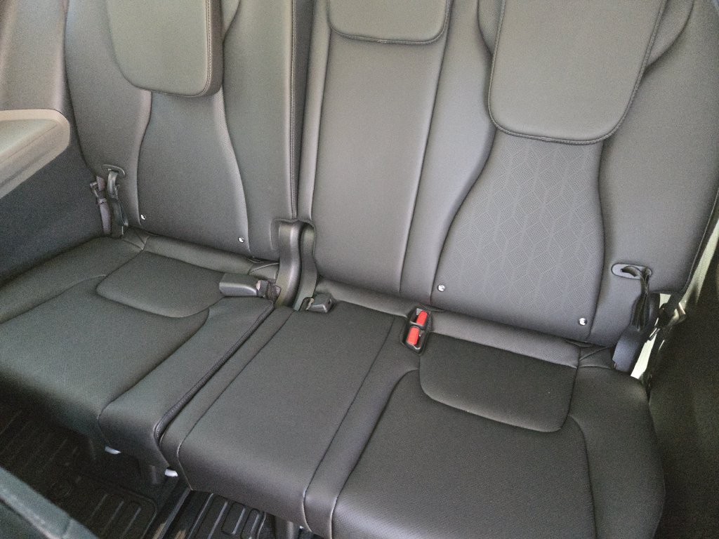 New 2026 Kia Carnival EX FWD image 22