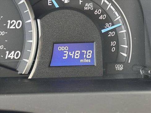 Used 2014 Toyota Camry LE image 19