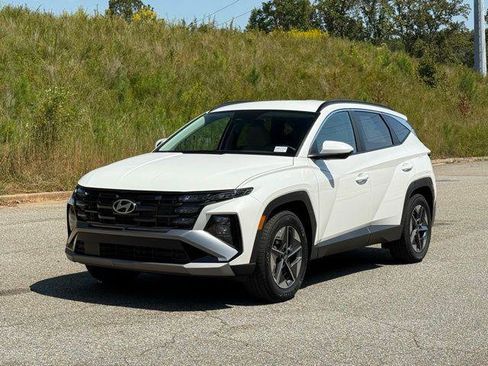 New 2026 Hyundai Tucson SEL image 2