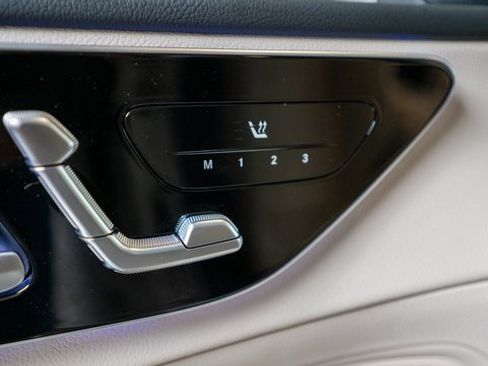 Certified 2025 Mercedes-Benz C 300 4MATIC Sedan image 15