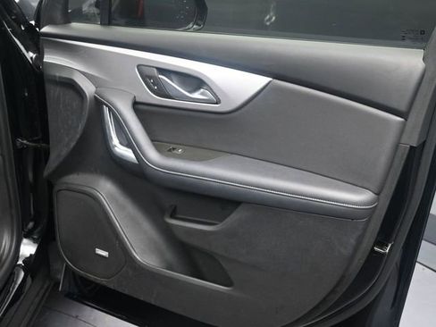 Used 2023 Chevrolet Blazer LT w/ Sound & Technology Package FWD image 19
