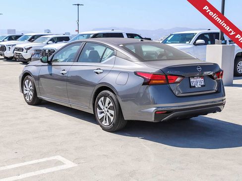 Used 2025 Nissan Altima 2.5 S FWD image 8