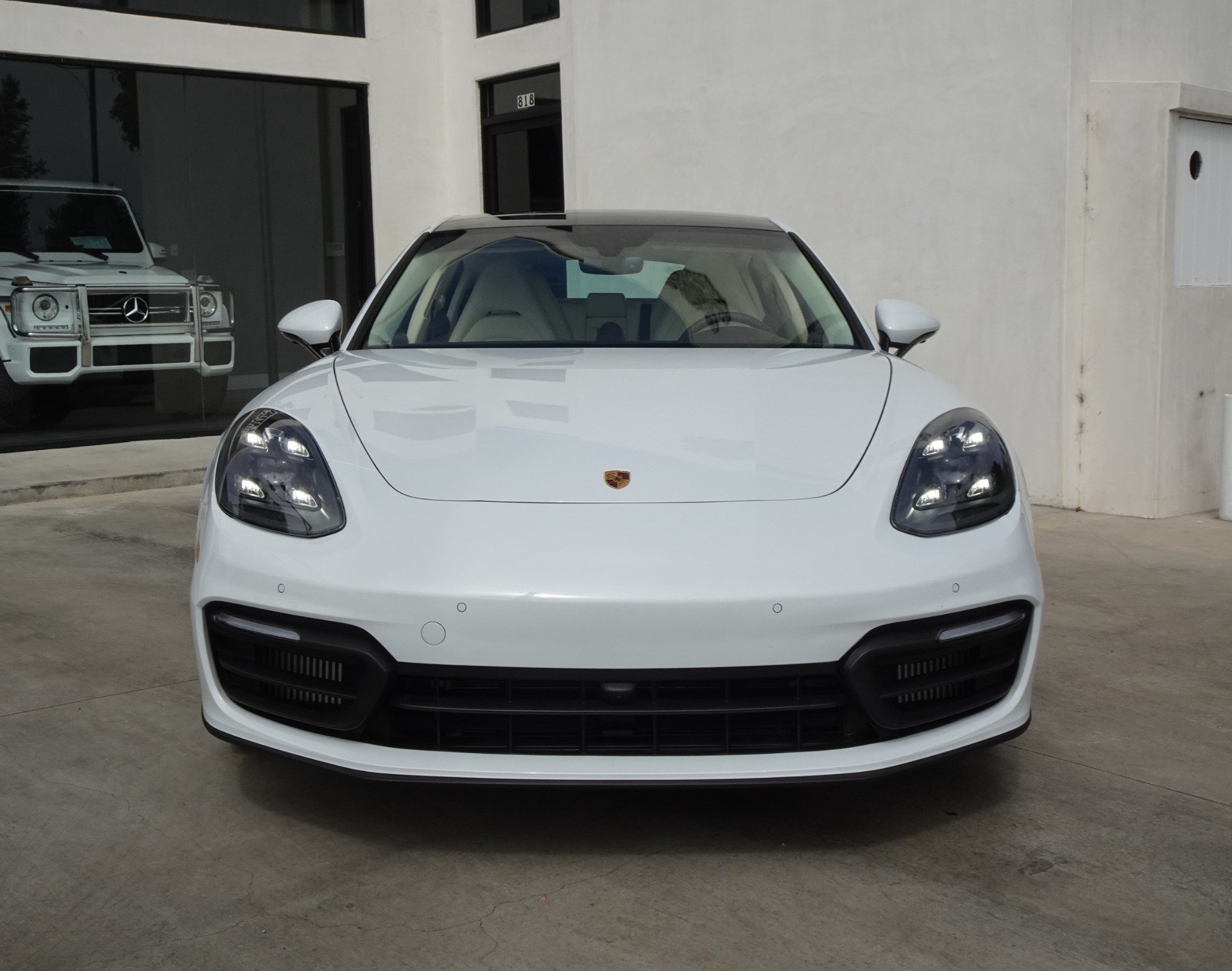 Used 2022 Porsche Panamera Platinum Edition RWD image 4
