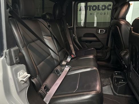 Used 2022 Jeep Gladiator Mojave w/ Cold Weather Group image 22