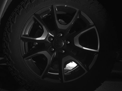 Used 2025 Jeep Compass Trailhawk image 14