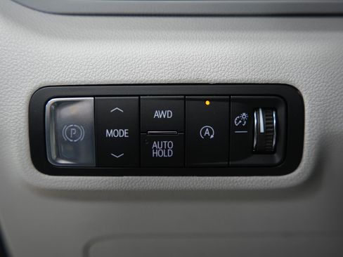 New 2026 GMC Terrain Denali w/ LPO, Black Badging Package image 27