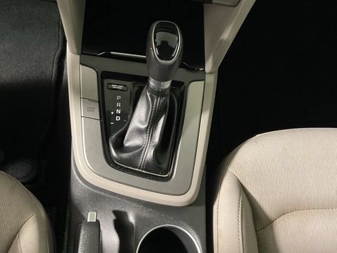 Used 2018 Hyundai Elantra SEL FWD image 27
