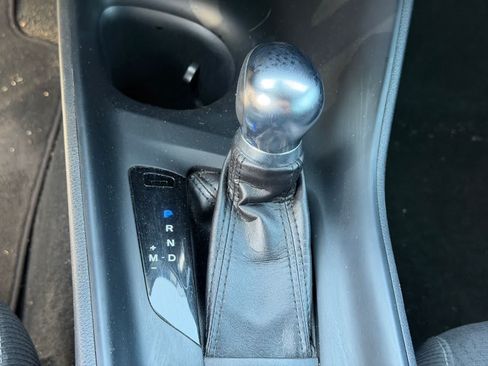 Used 2018 Toyota C-HR XLE FWD image 21