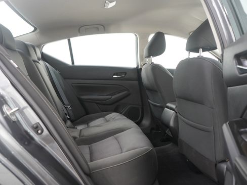 Used 2021 Nissan Altima 2.5 SV image 12