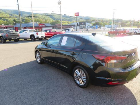 Used 2020 Hyundai Elantra SEL image 5