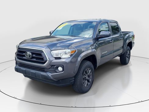 Used 2023 Toyota Tacoma SR5 RWD image 3