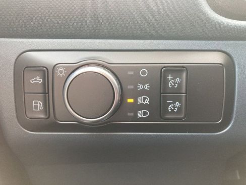 New 2025 Ford Maverick XLT w/ XLT Luxury Package FWD image 16