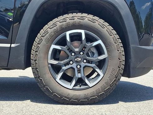 Certified 2025 Chevrolet Equinox ACTIV w/ Safety and Technology Package AWD/4WD image 8