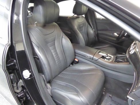 Used 2018 Mercedes-Benz S 560 4MATIC Sedan image 23
