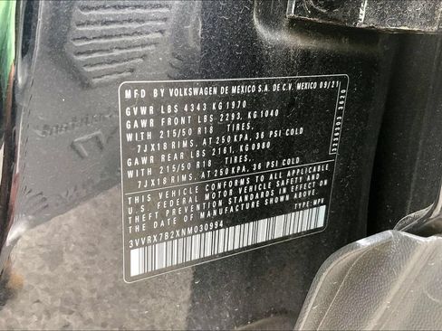 Used 2022 Volkswagen Taos SE FWD image 18