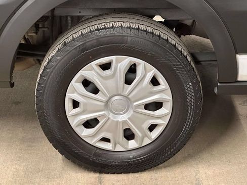 Used 2023 Ford Transit 350 XLT RWD image 10