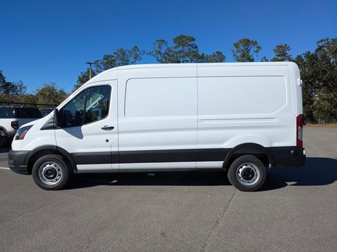New 2026 Ford Transit 250 148 Medium Roof RWD image 5