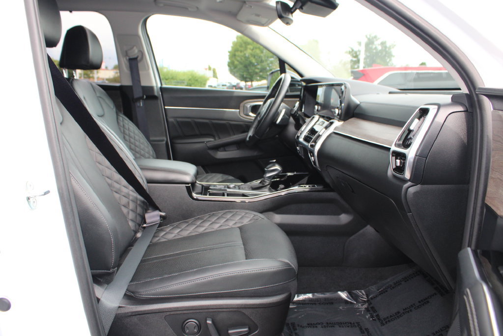 Used 2023 Kia Sorento SX Prestige AWD/4WD image 11