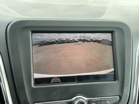 Used 2023 Chevrolet Equinox LT FWD image 14