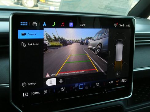 New 2025 Volkswagen ID. Buzz Pro S image 7