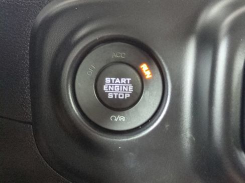 Used 2021 Jeep Wrangler Unlimited Sport AWD/4WD image 34