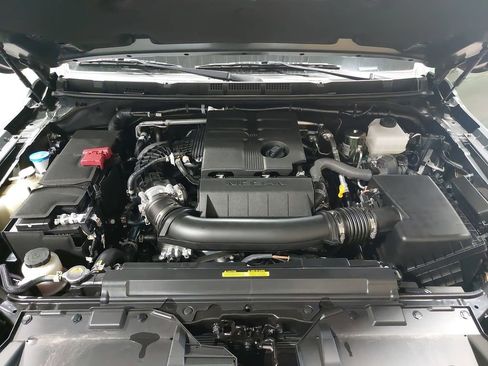 New 2026 Nissan Frontier SV w/ SV Convenience Package AWD/4WD image 30