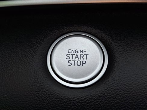 Certified 2023 Hyundai Elantra SEL image 20