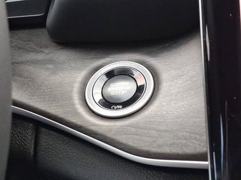 Certified 2025 Jeep Grand Cherokee Limited w/ Trailer Tow Package image 29