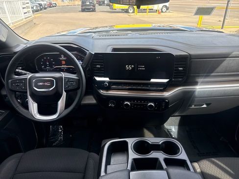 Used 2024 GMC Sierra 1500 Elevation image 12