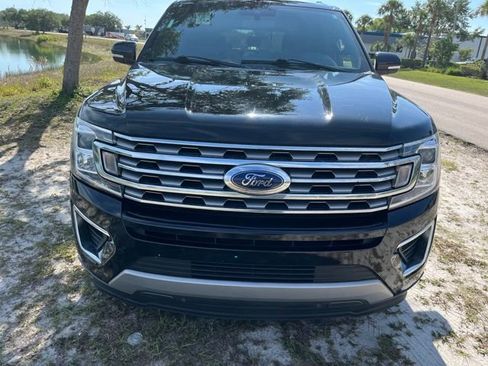 Used 2021 Ford Expedition Limited RWD image 2