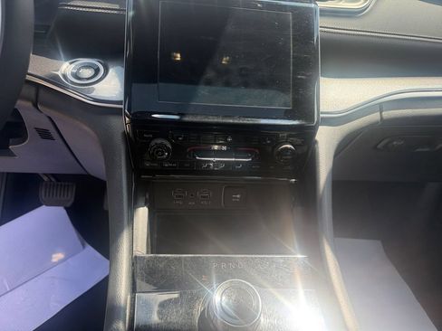 Used 2023 Jeep Grand Cherokee Altitude AWD/4WD image 12