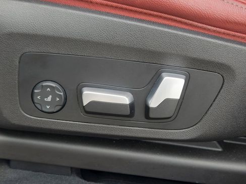 Used 2023 BMW X3 sDrive30i w/ Convenience Package image 18