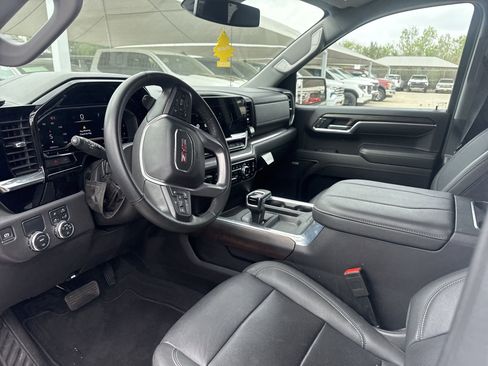 Used 2024 GMC Sierra 1500 SLT image 7